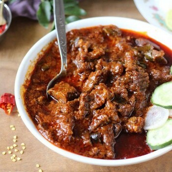 Beef Vindaloo (medium / hot)