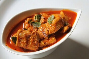 Chicken Vindaloo (medium / hot)